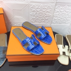 Hermes Slippers